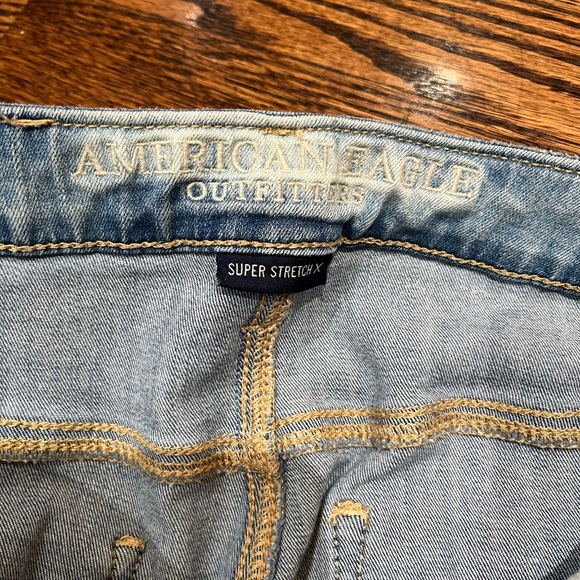 Distressed Jeans - Picture 3 of 4